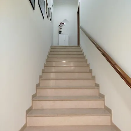 Fernandes Holidays Apartament *